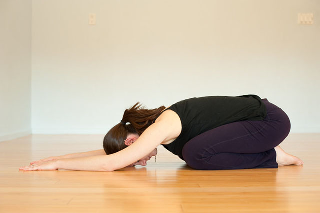chữa đau thần kinh tọa với yoga